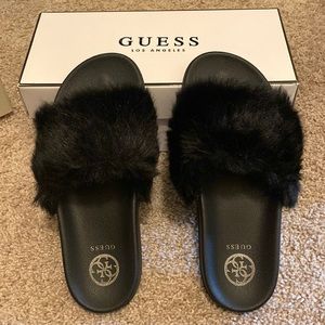 Guess slipper